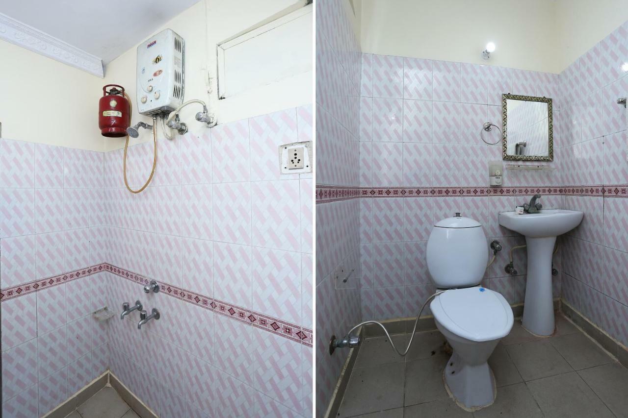Oyo 39830 Hotel Esquire Meerut Exterior foto
